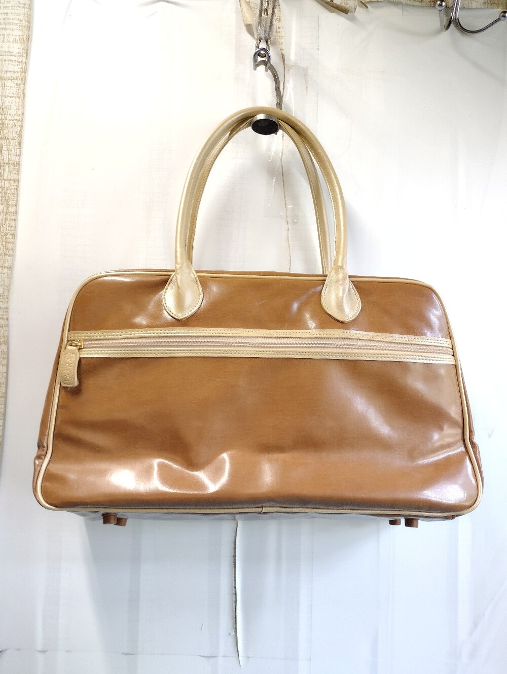 JAFRA Vintage Style Glossy Cosmetic Carry-All